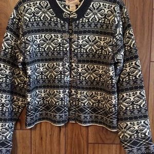 80’s Vintage Woolrich Sweater